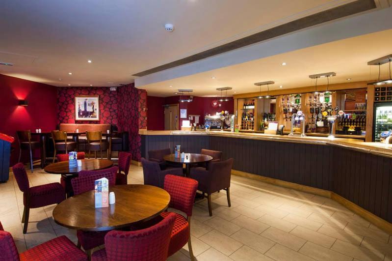 Premier Inn Leicester Fosse Park ภายนอก รูปภาพ