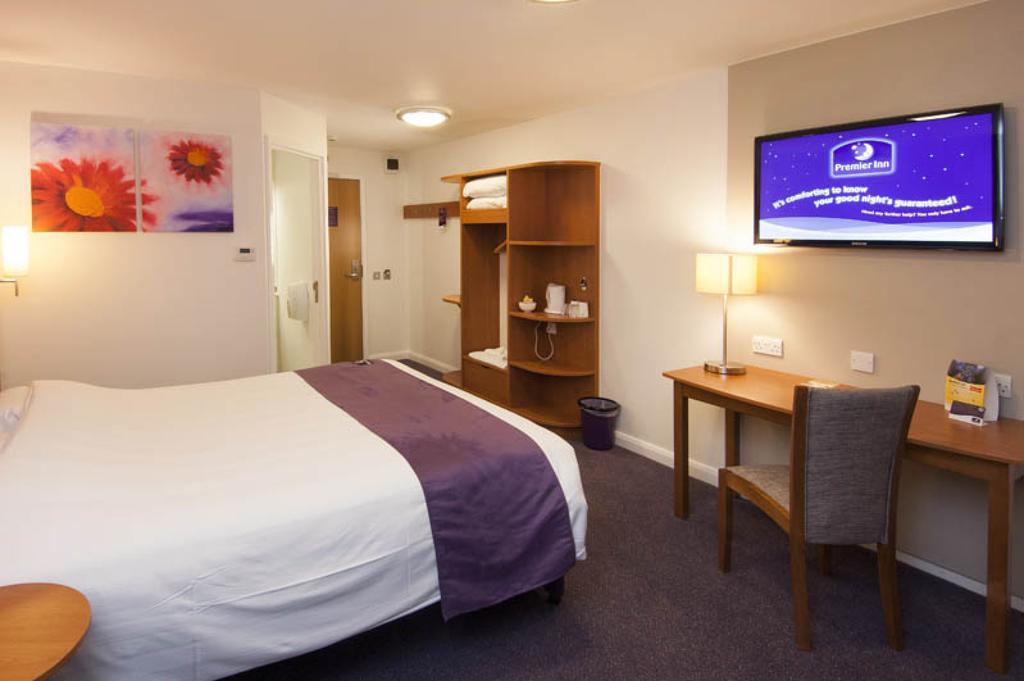 Premier Inn Leicester Fosse Park ภายนอก รูปภาพ