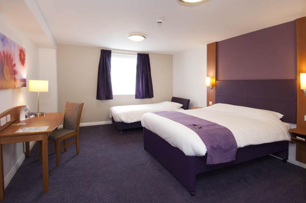 Premier Inn Leicester Fosse Park ภายนอก รูปภาพ