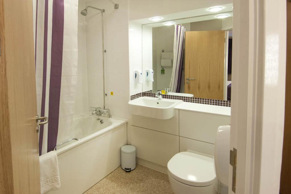 Premier Inn Leicester Fosse Park ภายนอก รูปภาพ