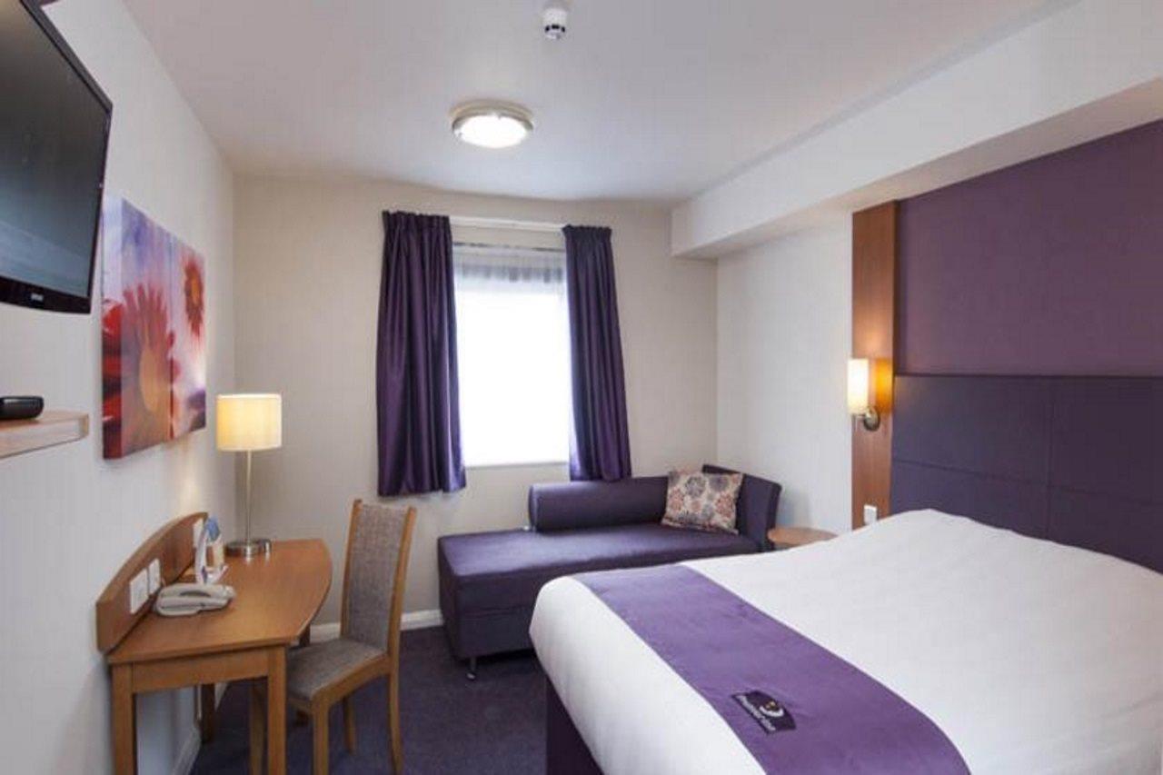 Premier Inn Leicester Fosse Park ภายนอก รูปภาพ