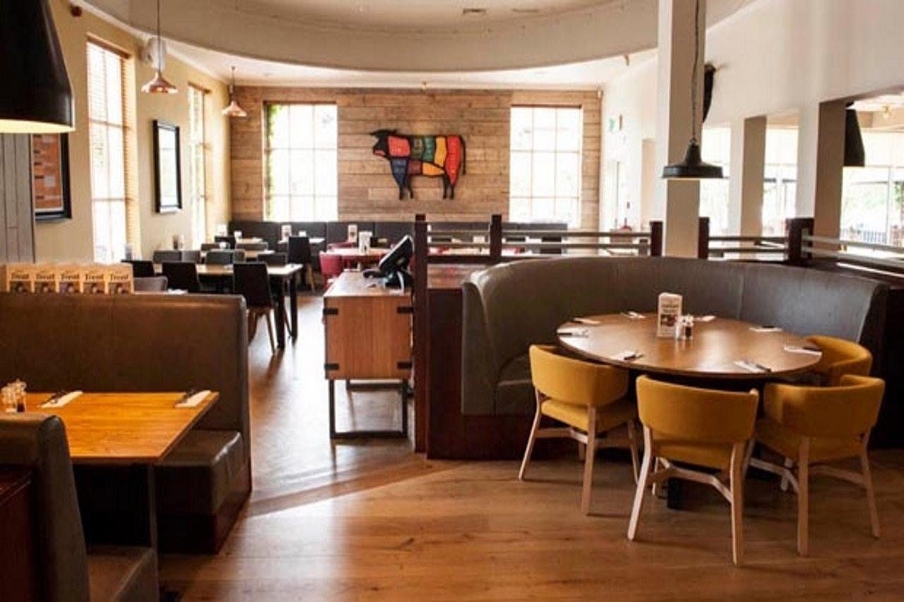 Premier Inn Leicester Fosse Park ภายนอก รูปภาพ