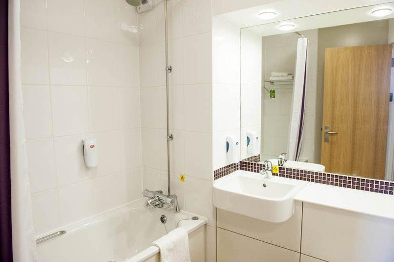 Premier Inn Leicester Fosse Park ภายนอก รูปภาพ
